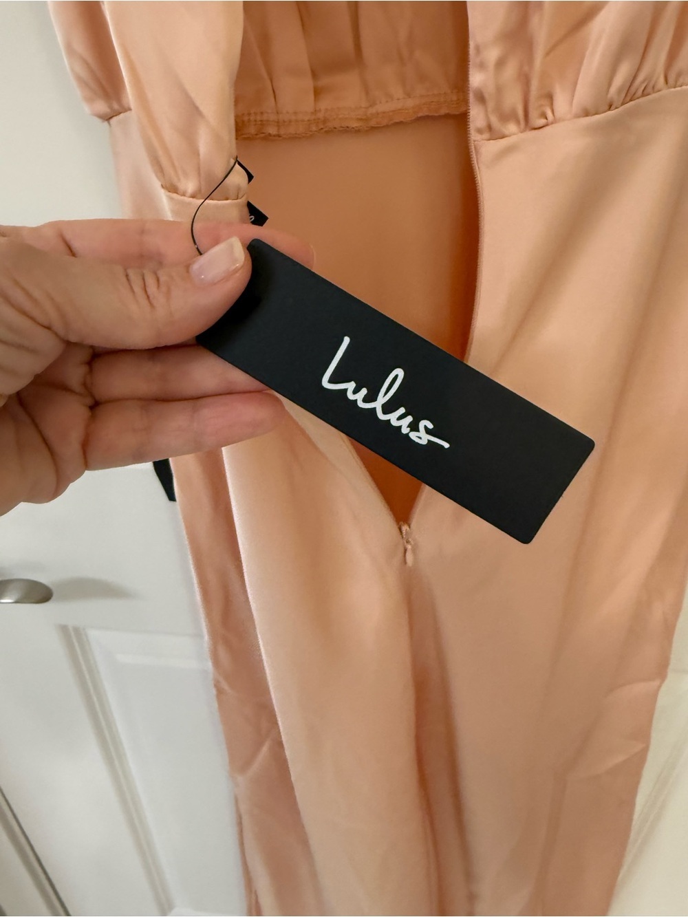 Lulus Satin Peach Maxi Dress High Neck Sleeveless Size XS NWT - Picture 7 of 10